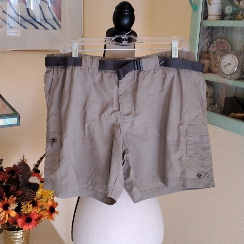 Columbia Shorts 